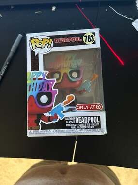 Funko Pop! Marvel Deadpool Birthday Glasses 783